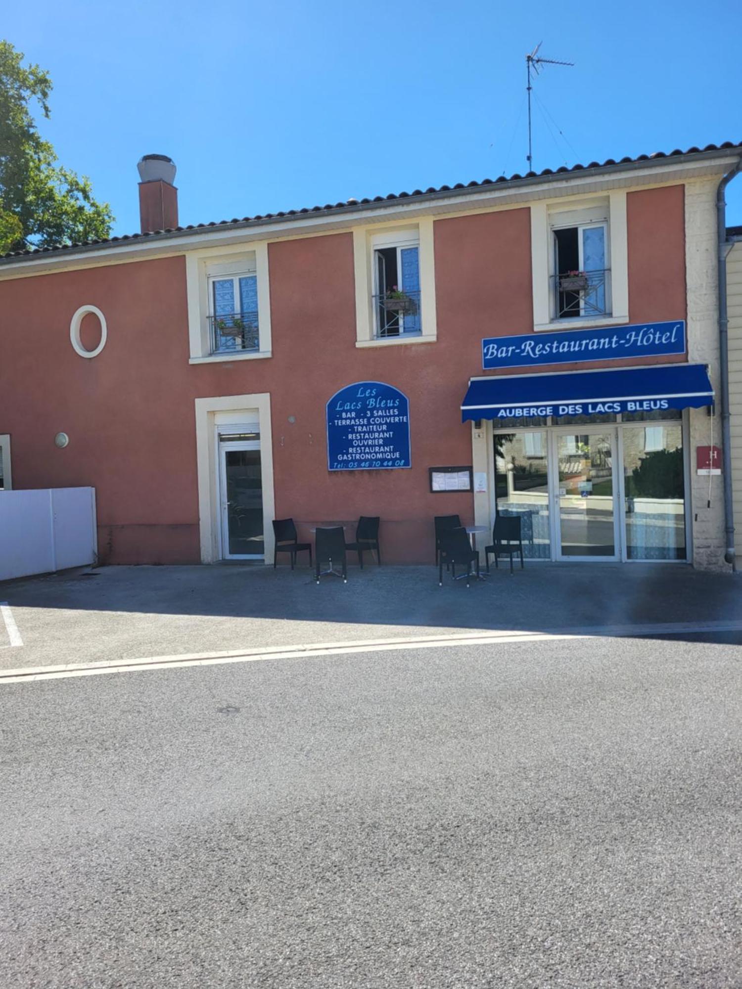 Auberge Des Lacs Bleus Clerac Bagian luar foto