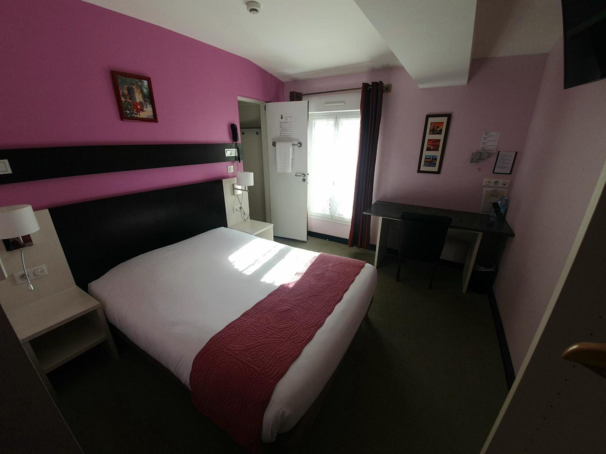 Auberge Des Lacs Bleus Clerac Ruang foto