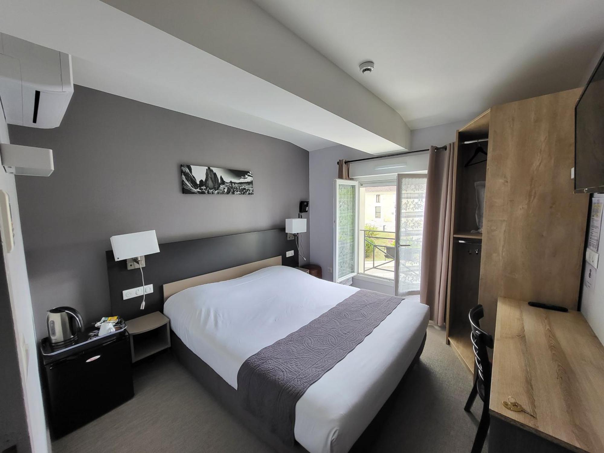 Auberge Des Lacs Bleus Clerac Ruang foto